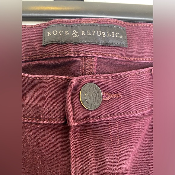 Rock & Republic maroon jeans size 12 women side zippers - Picture 6 of 7